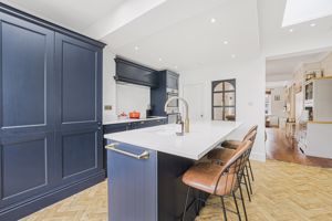 Photo 11- click for photo gallery